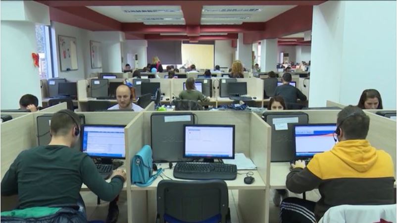 “Janë bërë milionera”, Forex ngul “rrënjë” në Shqipëri, policia zbulon si i fusin “në grackë” klientët