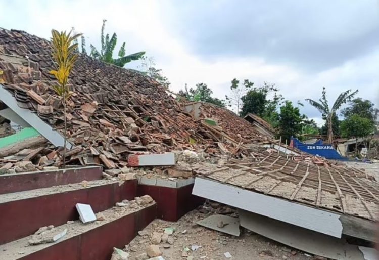 Tërmet shkatërrues, të paktën 162 viktima