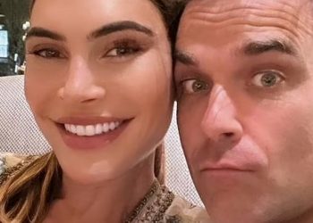 Ankohet gruaja e këngëtarit të njohur: Jeta jonë seksuale ka vdekur