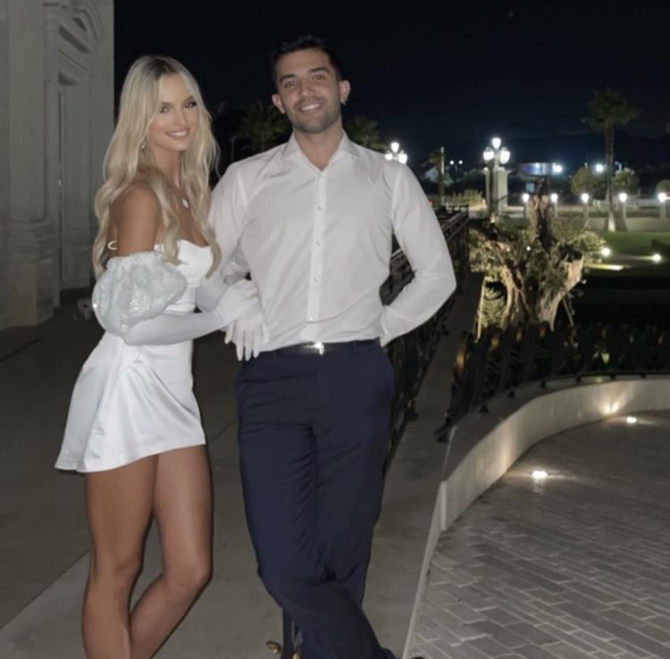 Djali i Jozefina Topallit surprizon në mes të programit të dashurën