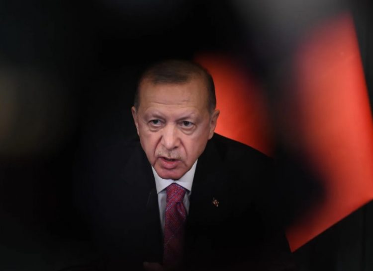 Çfarë po ndodh? Erdogan lajmëron përfshirjen në luftë