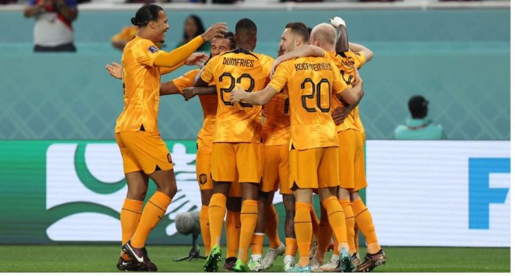 Holanda e Ekuadori ndajnë pikët