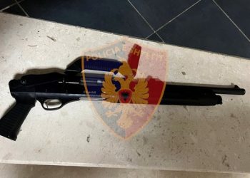 Arrestohet 40-vjeçari në Lezhë, kërcënoi me armë familjarët