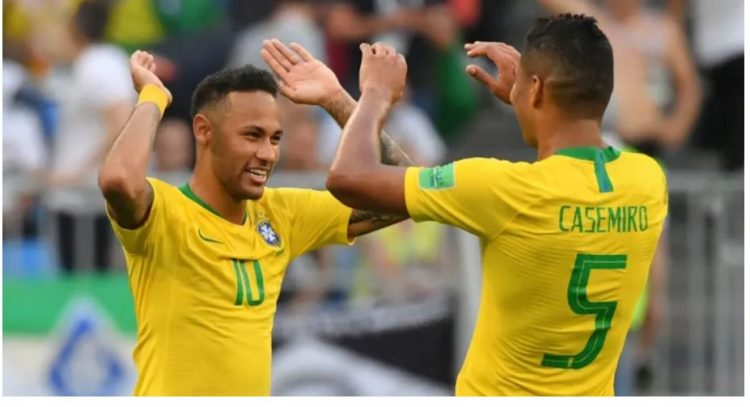 Neymar lavdëron Casemiron: ‘Komandanti’ më i mirë