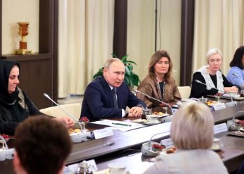 Putin takon nënat e ushtarëve rusë në fushë-betejë