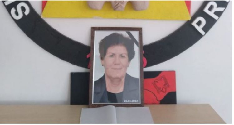 U vra nga burri me sëpatë, i jepet lamtumira mësueses në Kosovë