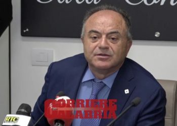 “Armë në këmbim të…”, si e përdor mafia shqiptare “Ndraghetën”