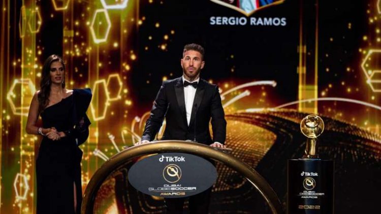 Sergio RAMOS i bën “karshillëk” Luis ENRIQUES, shpallet “Mbrojtësi më i Mirë në Histori” nga Globe Soccer Awards