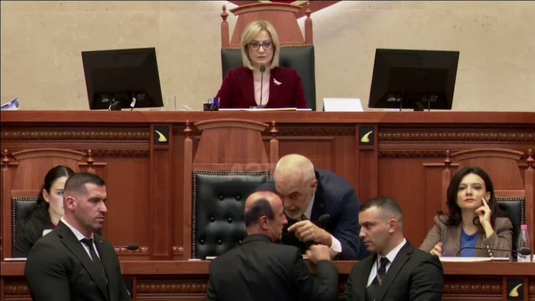 Pasi i shtrëngoi dorën, Sula tregon çfarë diskutoi me Ramën