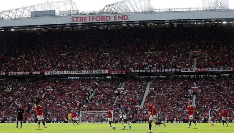 E bujshme! Pronarët e United nxjerrin klubin në shitje