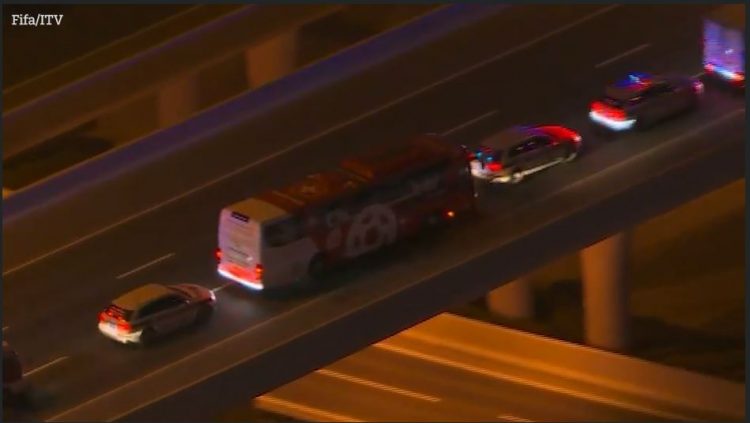 VIDEO/ Autobusi i Zvicrës përplaset me makinën e policisë