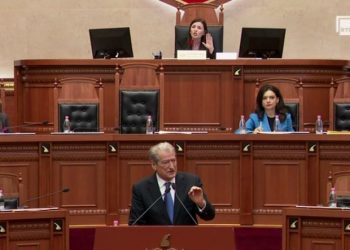 “Ka psikologji xhelati”, Berisha sulmon Ramën, Felaj e ndërpret