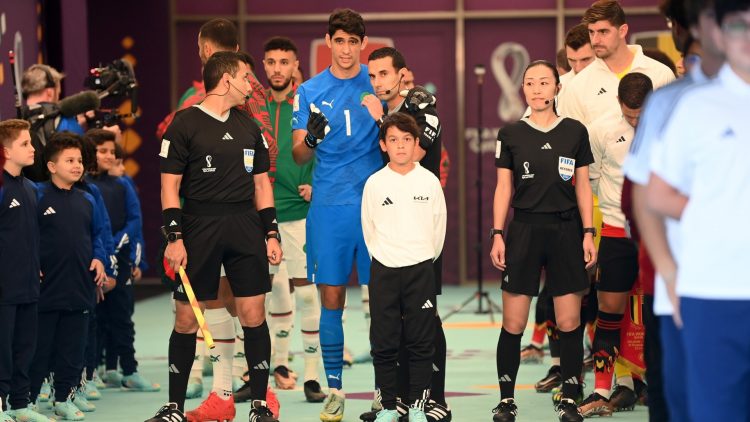 U zëvendësua pasi këndoi himnin, portieri maroken shpjegon arsyet