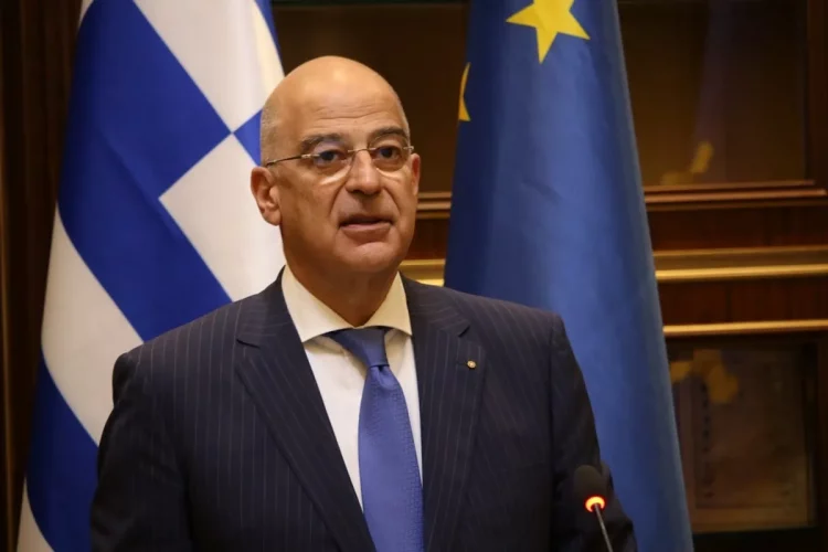 Incident mes Greqisë dhe Libisë, ministri ulet në aeroport por…