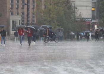 Moti i keq “pushton” Elbasanin, ndërpritet energjia elektrike