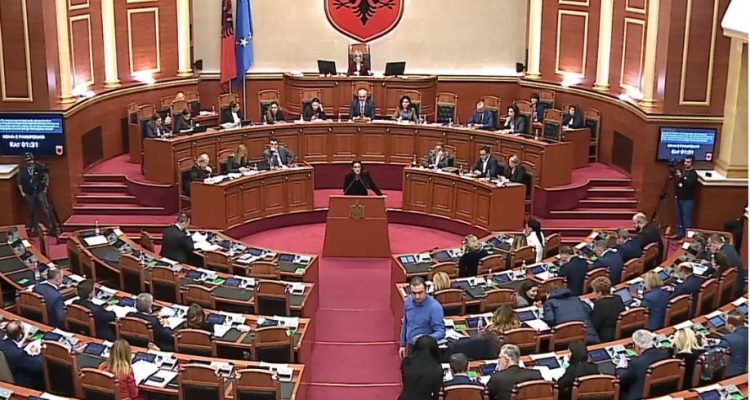 “Tymnajë dashakeqe”, Ibrahimaj i përgjigjet opozitës për Durrësin