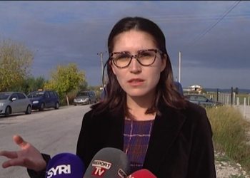 Deputetja e PD paralajmëron Kumbaron në protestë: Hiq dorë nga trau