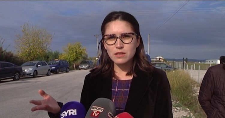 Deputetja e PD paralajmëron Kumbaron në protestë: Hiq dorë nga trau