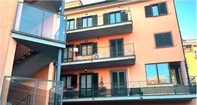 Krim në familje, babai vret djalin me thikë