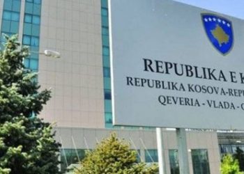 Kosova hap “thesin”, 7 mln euro ndihmë për punonjësit dhe studentët