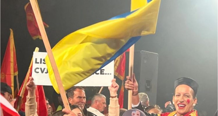 Protesta në Mal të Zi, qytetarët mbushin plot Podgoricën