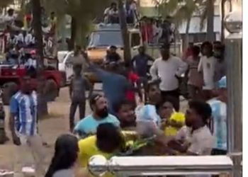 VIDEO/ Përleshen tifozët e Brazilit dhe Argjentinës në Indi