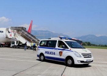 Kapet 42-vjeçari nga Tirana, si tentoi të kalonte në Rinas me…