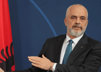 Rama mbron veten pas kritikave për Portin e Durrësit