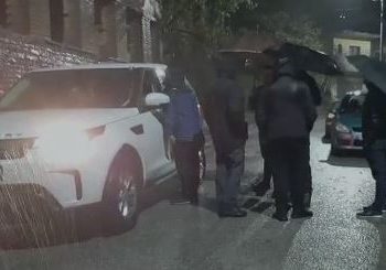 Reshjet e shiut, bllokohet rruga në Gjirokastër