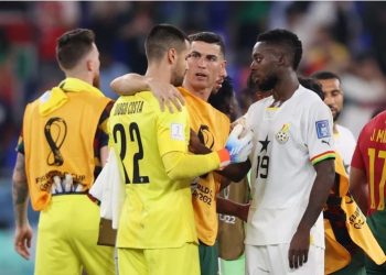 Zbulohet çfarë i tha Ronaldo portierit pas gabimit që bëri