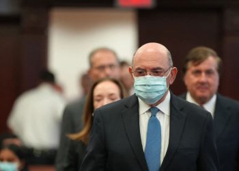 Përlotet shefi i financave të organizatës Trump: Kam tradhtuar..