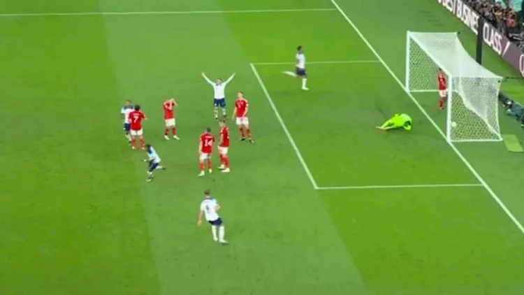 VIDEO/ Rashford i papërmbajtshëm, Anglia i shënon të tretin Uellsit