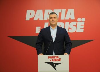 “Po vjedh me offshore”, Blushi sulmon Ramën