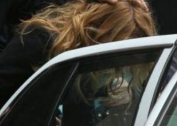 Del të blejë bukë, rrëmbehet 16-vjeçarja