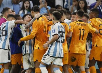 FIFA merr vendimin për Messin dhe dy lojtarë të Argjentinës