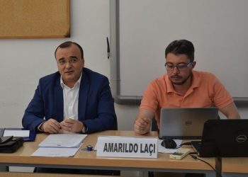 Skandali, jep dorëheqjen për t’i shpëtuar vetingut, shkon te…