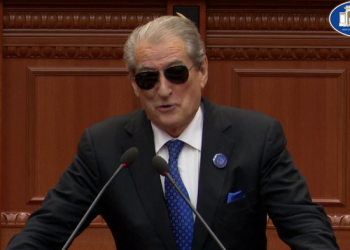 Berisha ‘lëshon gojën’ me Ramën e Çuçin: Ndajnë të njëjtën grua