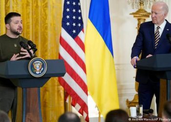 Biden në konferencë me Zelenskyn: Jemi në krah të Ukrainës