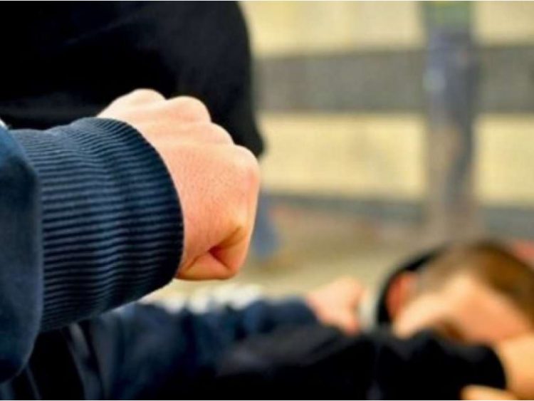 Djali i droguar i rreh, prindërit mësues në Tiranë tregojnë tmerrin