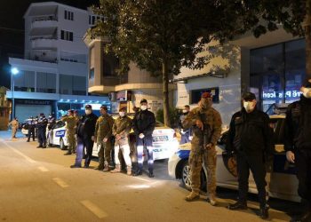 ‘Blindohet’ Elbasani, policia gjurmon të shpallurit në kërkim