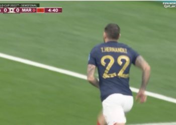 Vetëm 5 minuta lojë, Franca ndëshkon Marokun