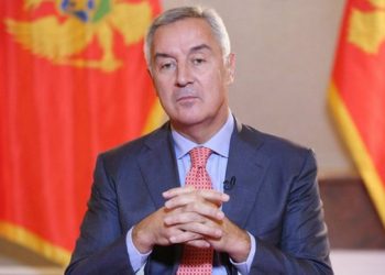 Gjukanoviç udhëton në Tiranë për Samitin e Bashkimit Evropian