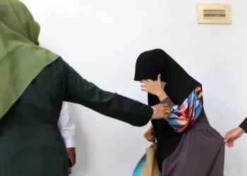 Indonezia merr vendim, dënohet seksi para martesës