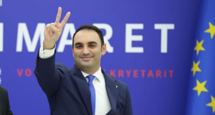 EMRI/ Këlliçi kundër Veliajt, kush bëhet deputet në vend të tij