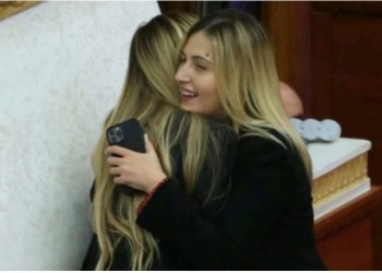 FOTO/ Momentet më pikante sot në Kuvend