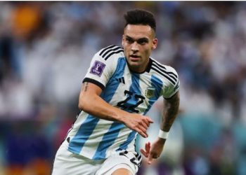 Argjentina hedh në fushë Lautarion