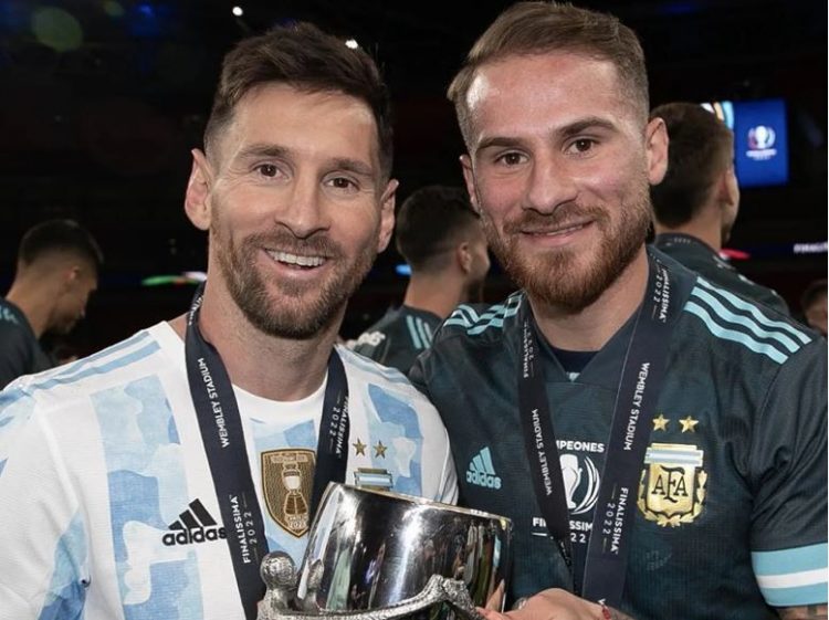 Babai luajti me Maradonën, i biri me Messin