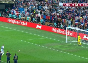 VIDEO/ Penallti për Argjentinën, ja çfarë bën Messi