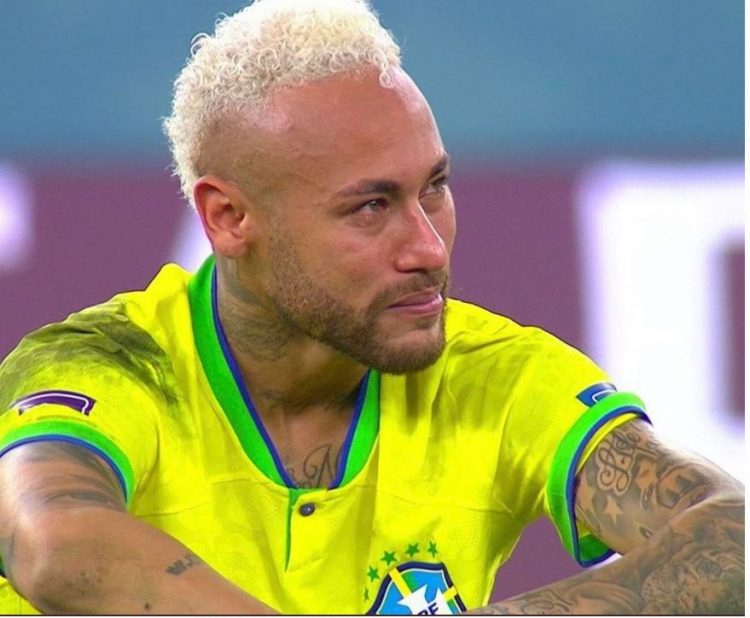 FOTO/ Neymar në lot pas eliminimit