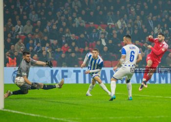 Mbyllet java e 15 e Superiores, Partizani kampion dimri